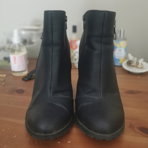 Call It Spring Black Block Heel Booties Size 10 - Picture 2 of 7